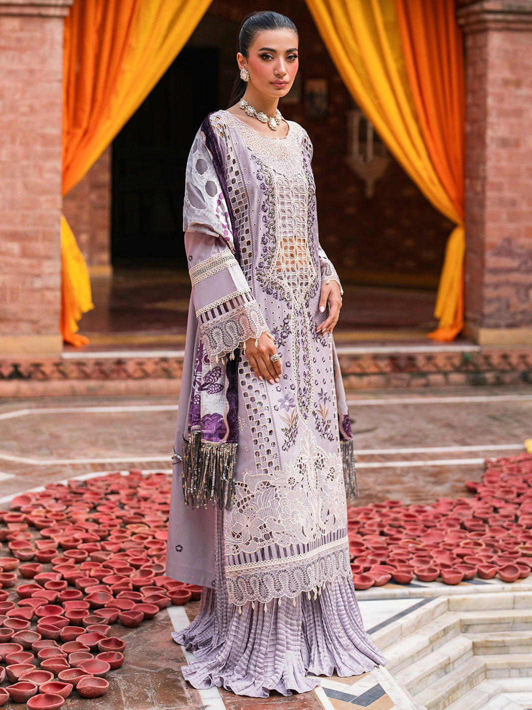 Mahnur | Nazakat Luxury Winter | VANA