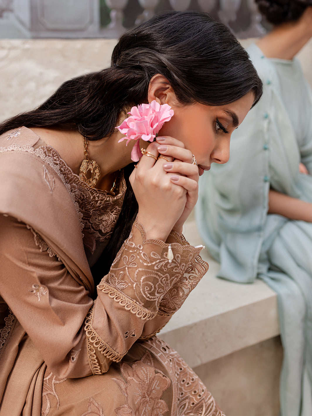 Mahnur | Veronica Luxury Karandi 24 | PENELOPE