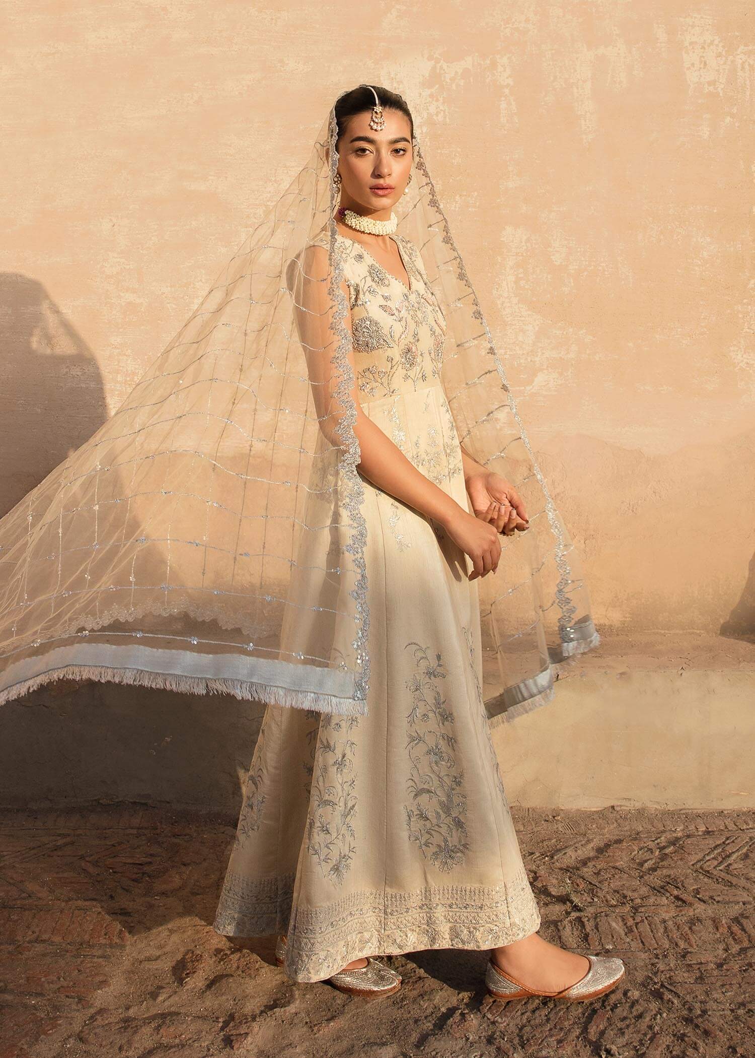 Mahum Asad | Gul Posh Luxury Formals â23 | Bahaar
