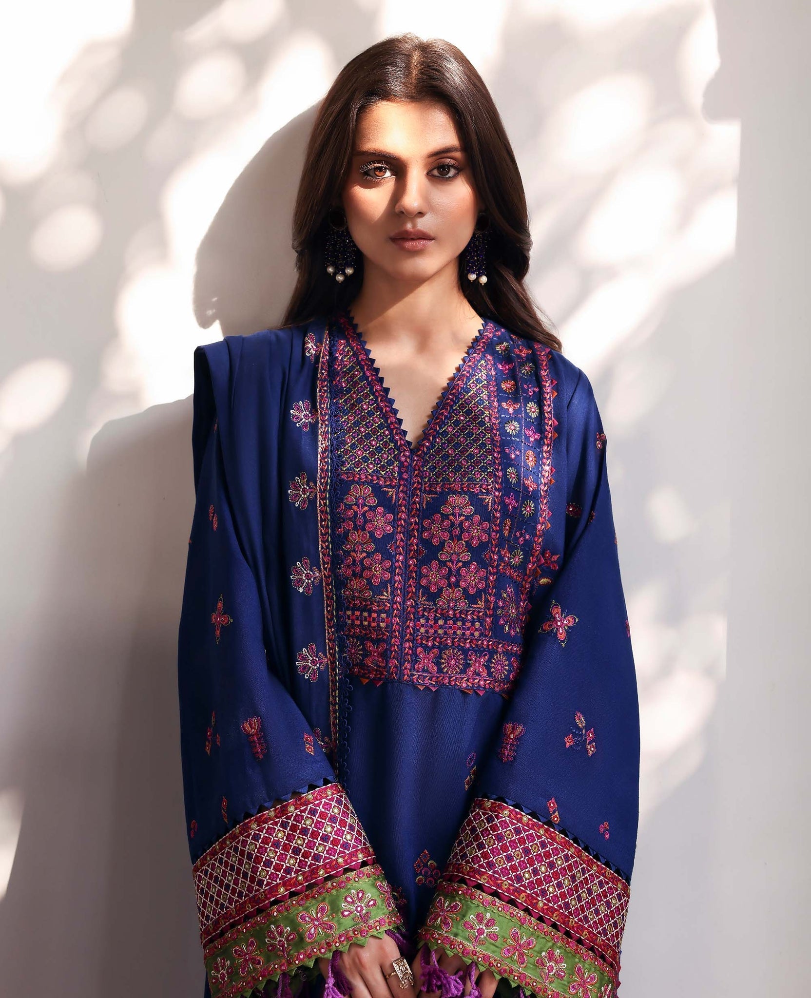 Republic Womenswear | Amaris Luxury Shawl 25 |Maris