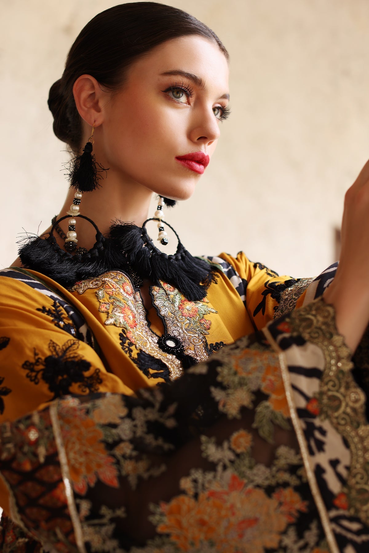 Mina Kashif | Festive Lawn | Leyla