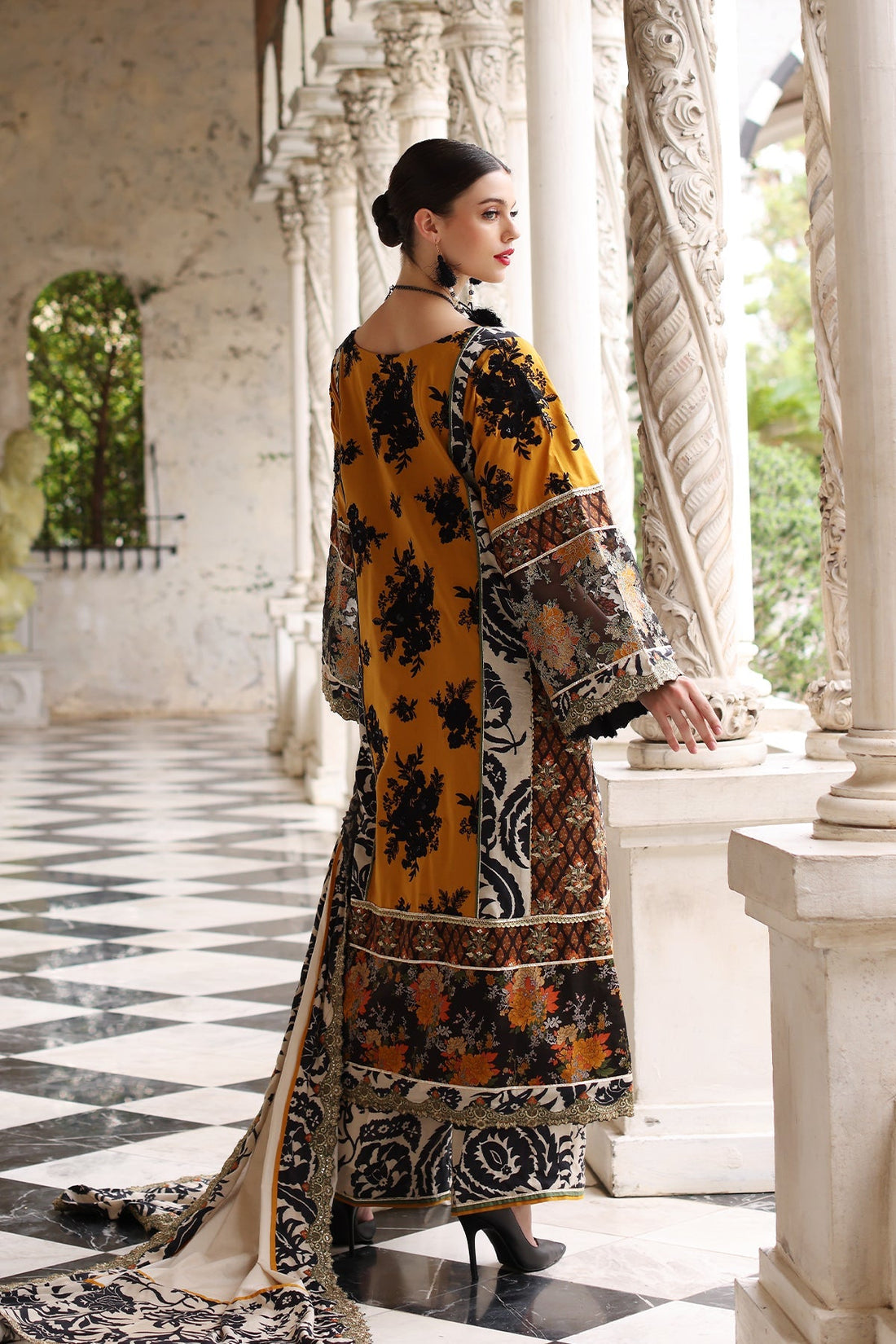 Mina Kashif | Festive Lawn | Leyla