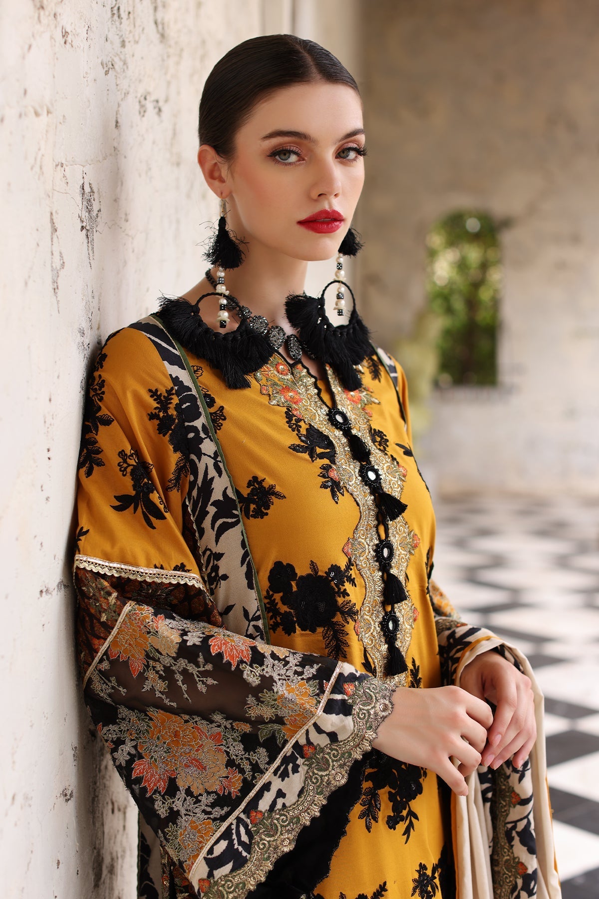 Mina Kashif | Festive Lawn | Leyla