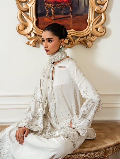 Epoque | Elysia Luxury Pret | Mira