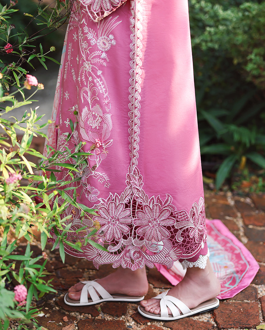 Mushq | The Secret Garden Lawn | Mystic Camellia