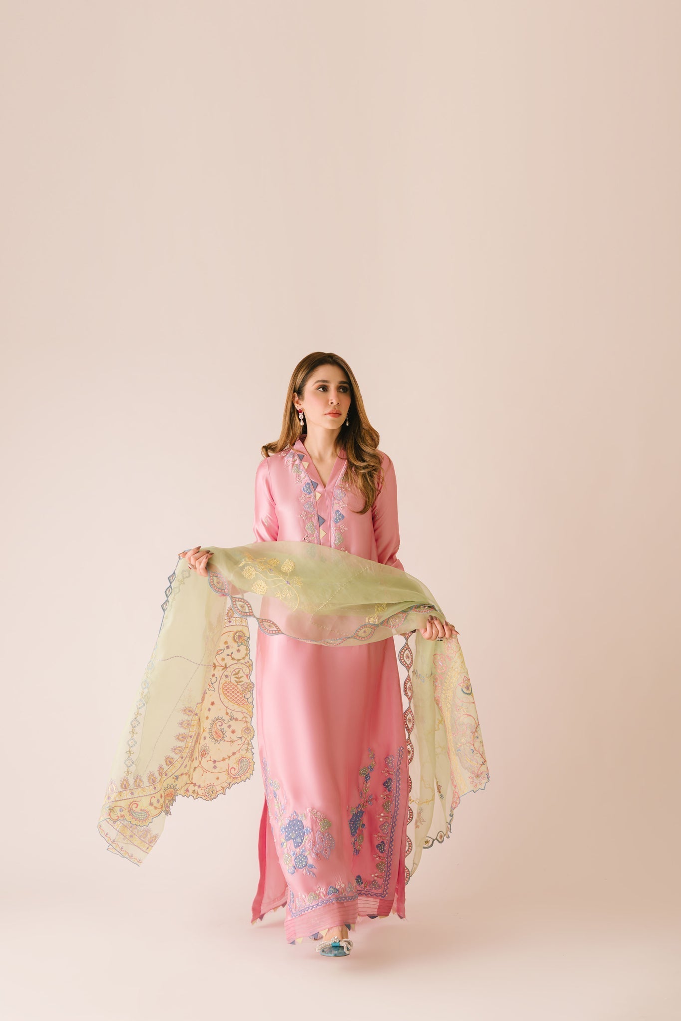 Sammy K | Aadat Festive Edition |Spray Rose