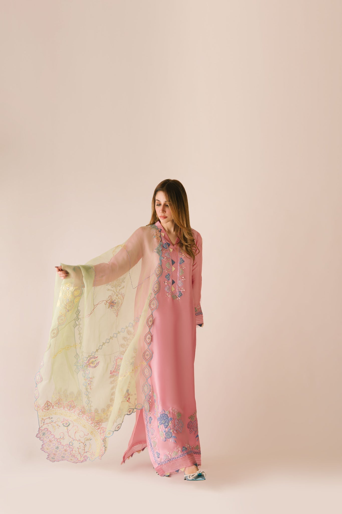 Sammy K | Aadat Festive Edition |Spray Rose