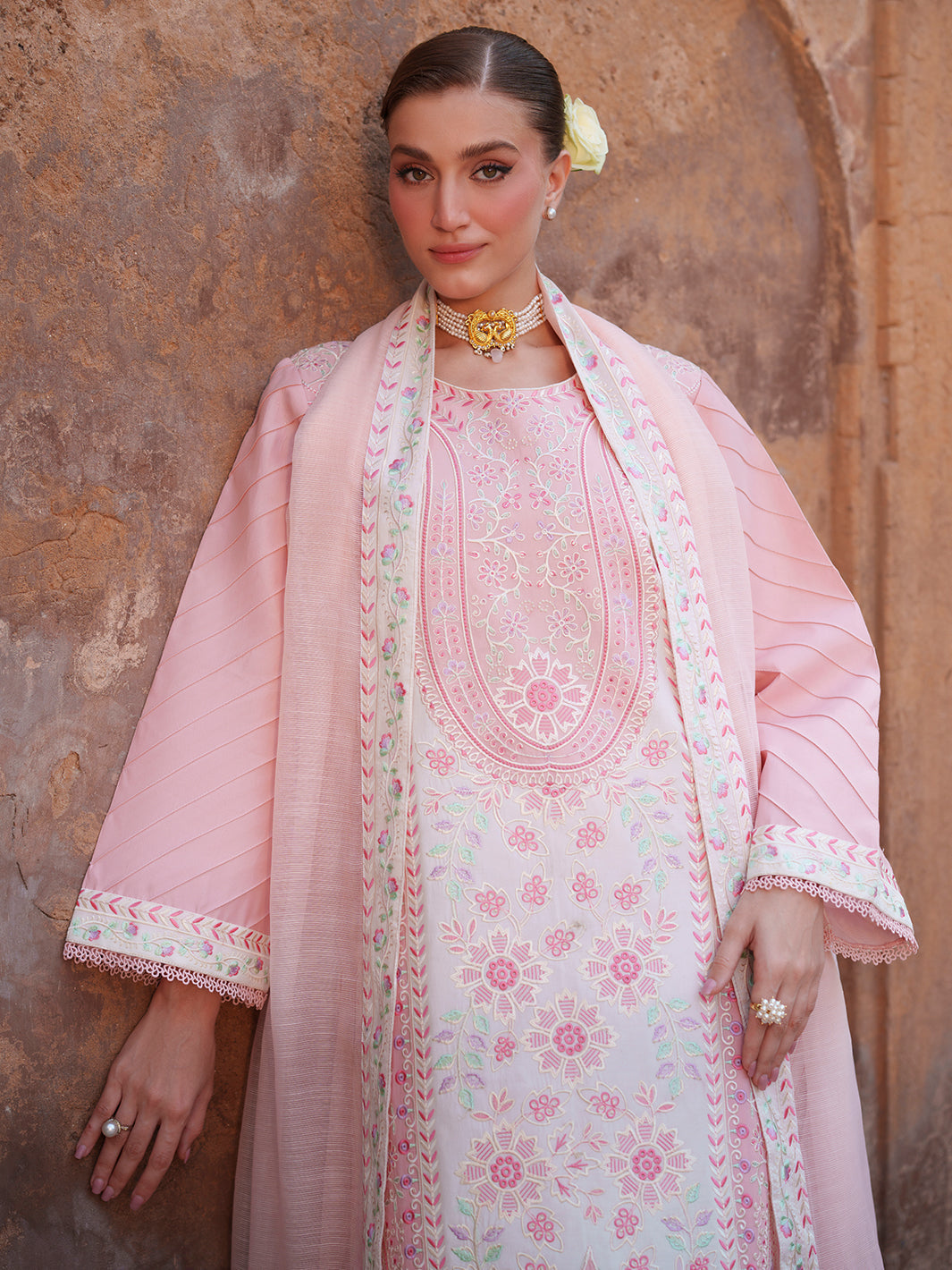Mahnur | Nilofer Luxury Lawn 26 | NL-01