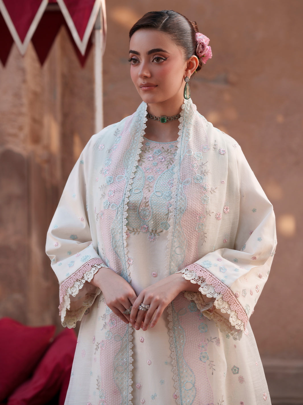 Mahnur | Nilofer Luxury Lawn 26 | NL-02