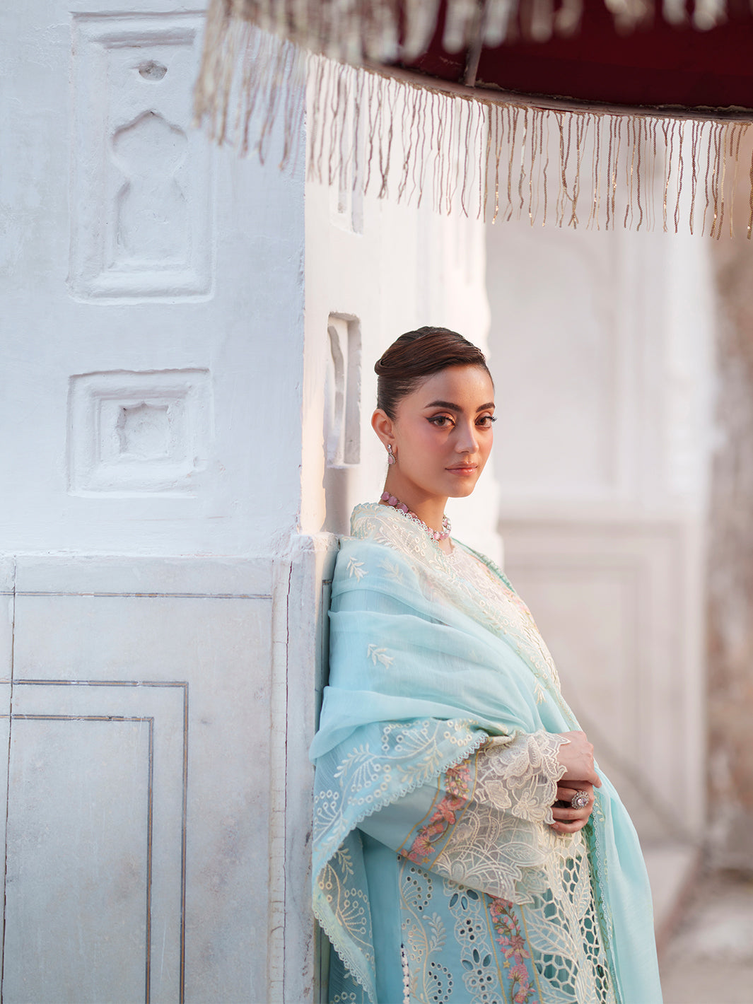 Mahnur | Nilofer Luxury Lawn 26 | NL-03