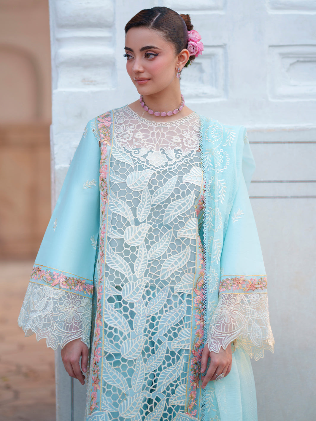 Mahnur | Nilofer Luxury Lawn 26 | NL-03