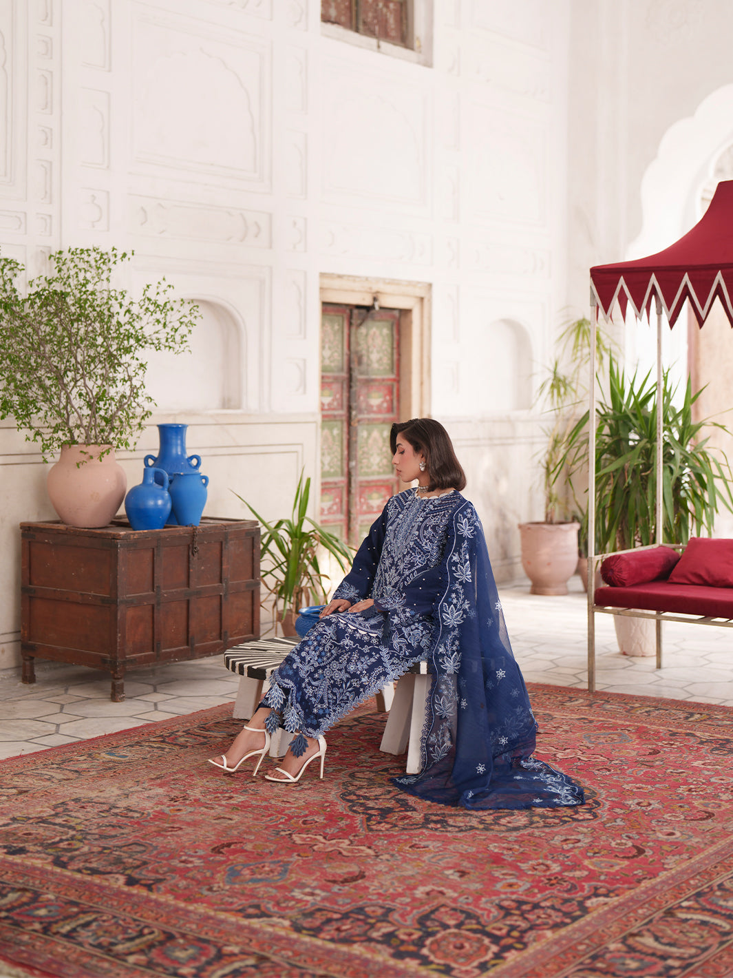 Mahnur | Nilofer Luxury Lawn 26 | NL-04