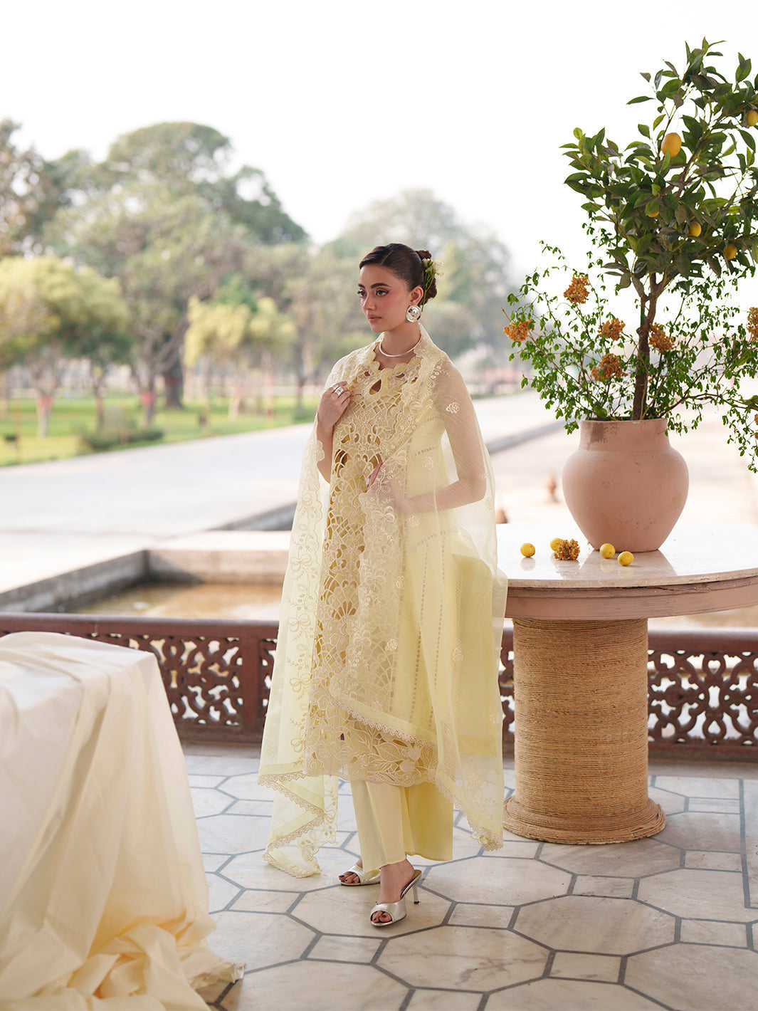 Mahnur | Nilofer Luxury Lawn 26 | NL-07