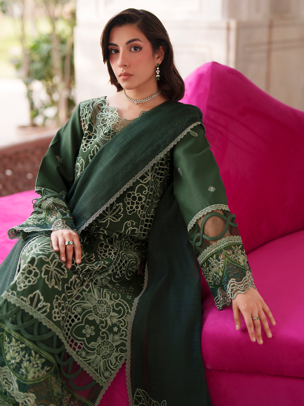Mahnur | Nilofer Luxury Lawn 26 | NL-09