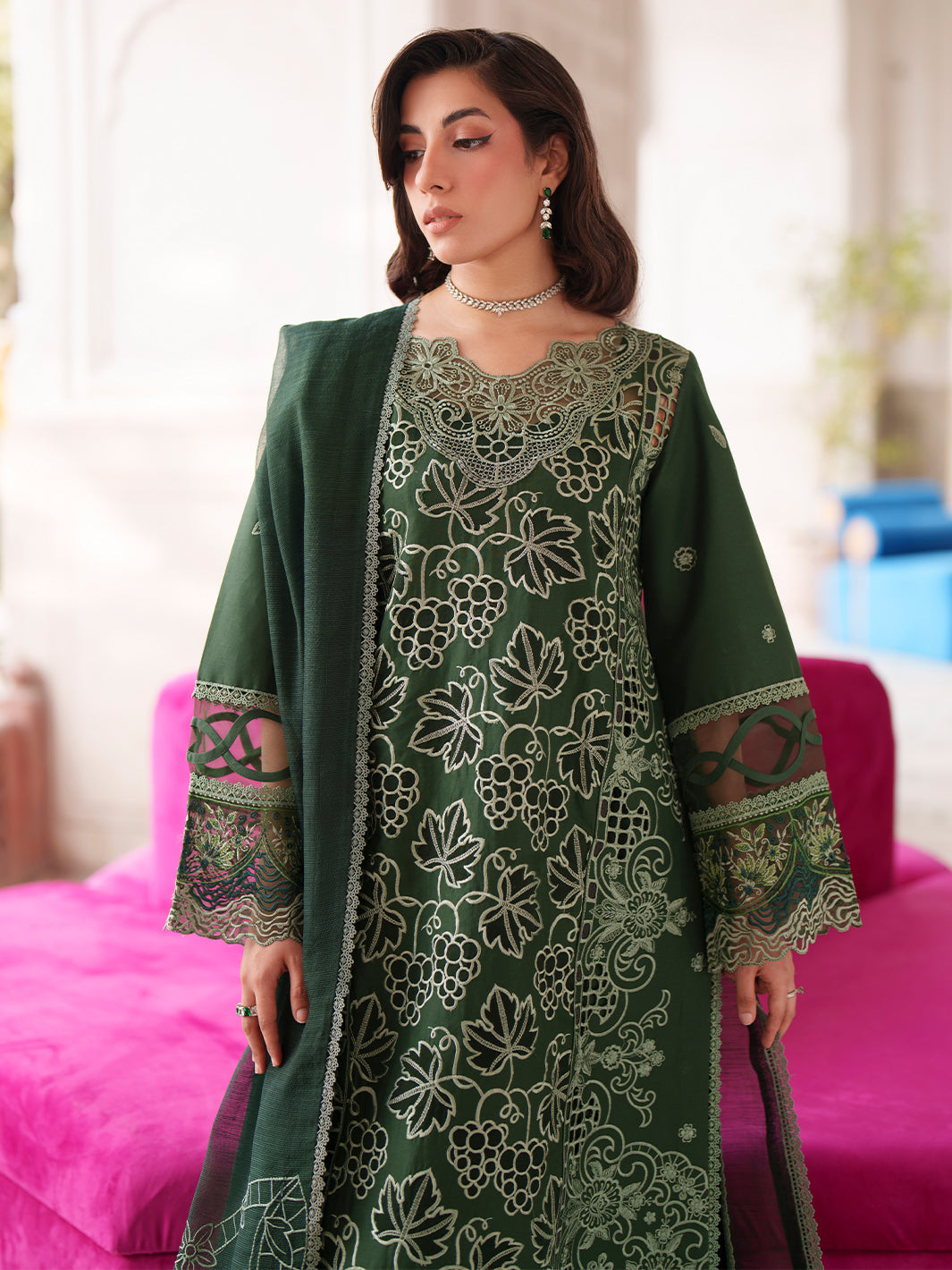Mahnur | Nilofer Luxury Lawn 26 | NL-09