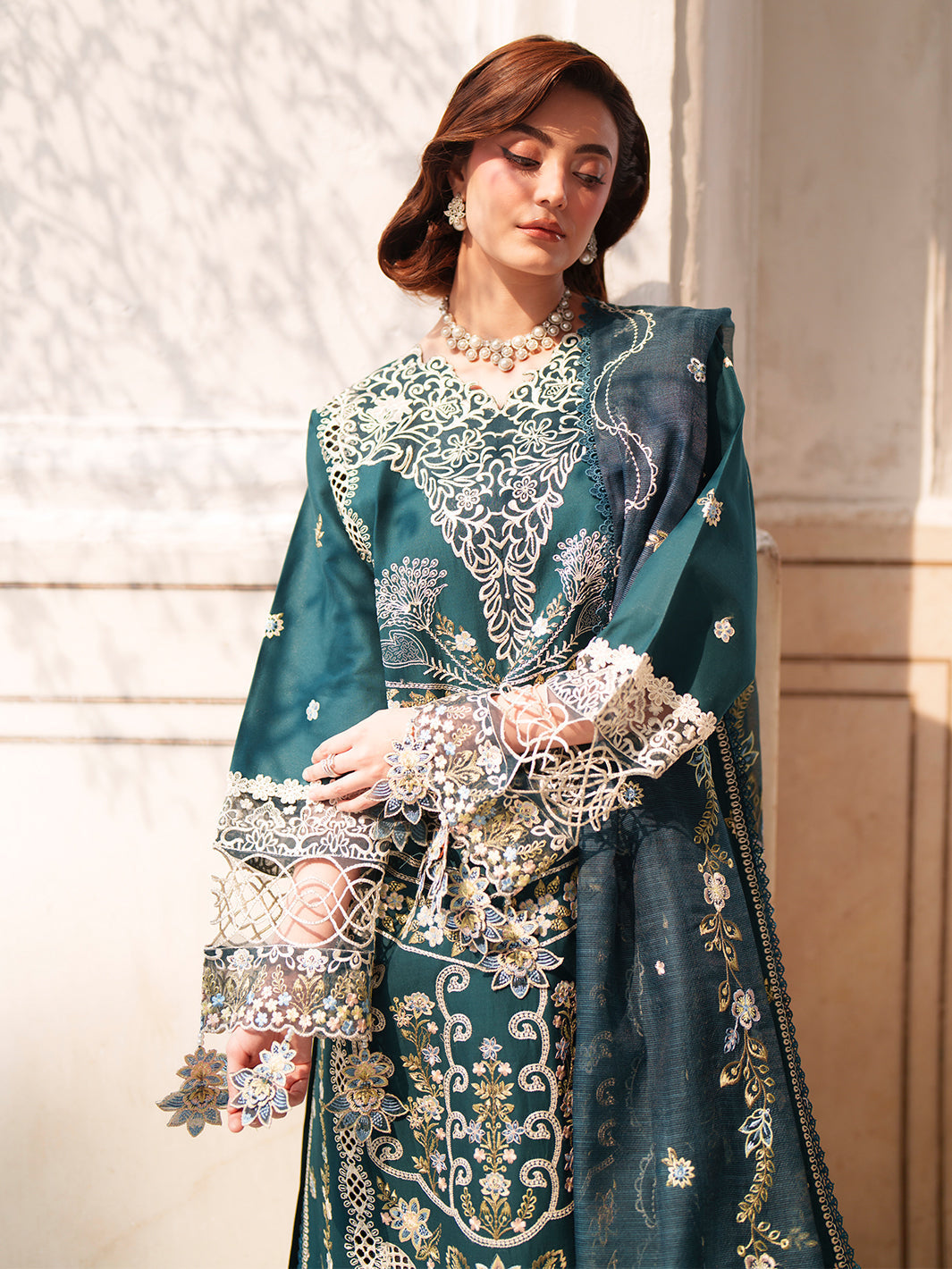 Mahnur | Nilofer Luxury Lawn 26 | NL-13