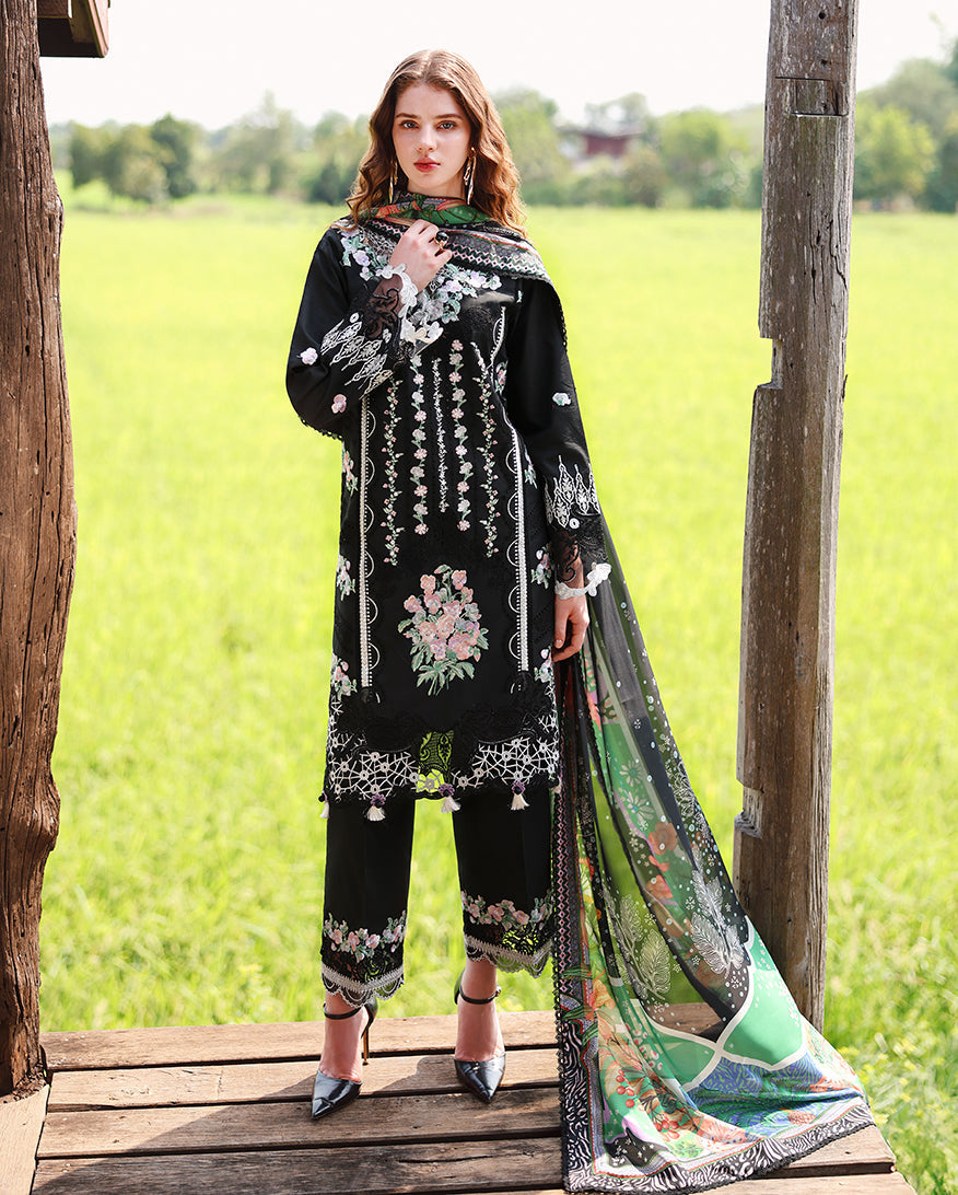Mushq | The Secret Garden Lawn | Nightshade Bloom