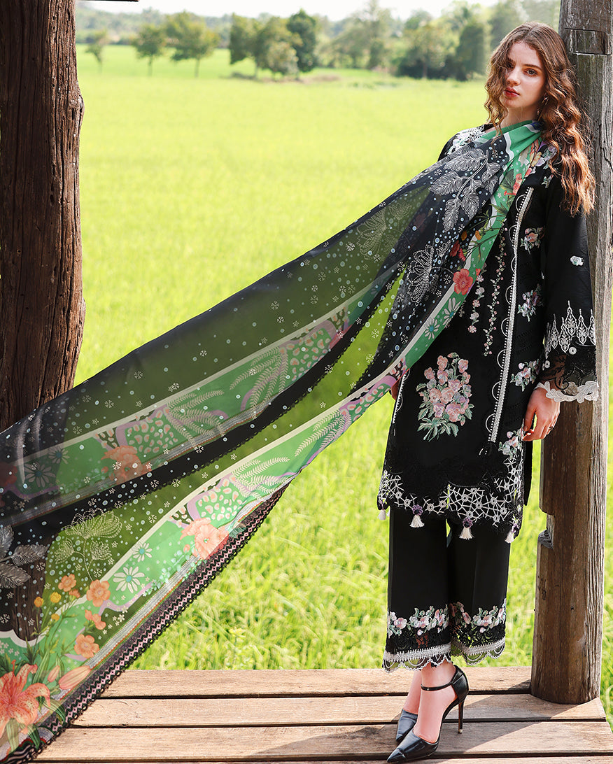Mushq | The Secret Garden Lawn | Nightshade Bloom