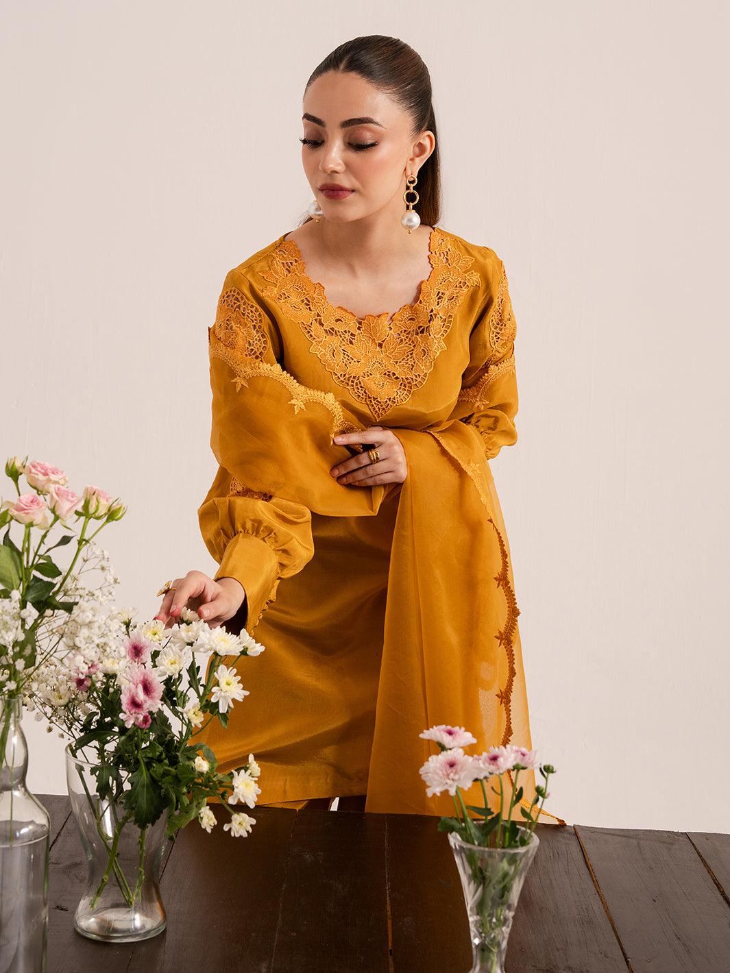 Izel | The Silk Chapter | Ochre
