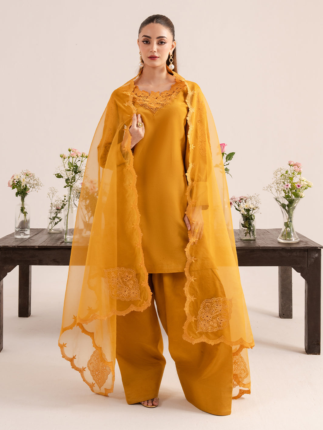 Izel | The Silk Chapter | Ochre