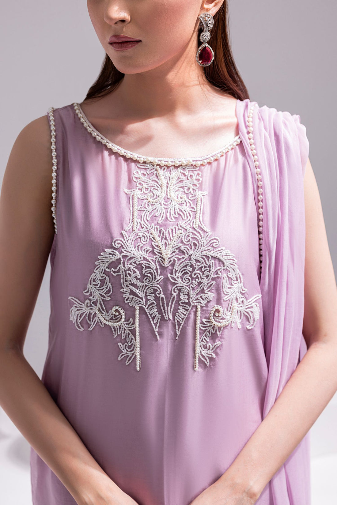 Amani | Aira Festive Wear | ZEEN â Hand Embellished Short Shirt with Slim Fit Shalwar & Chiffon Dupatta