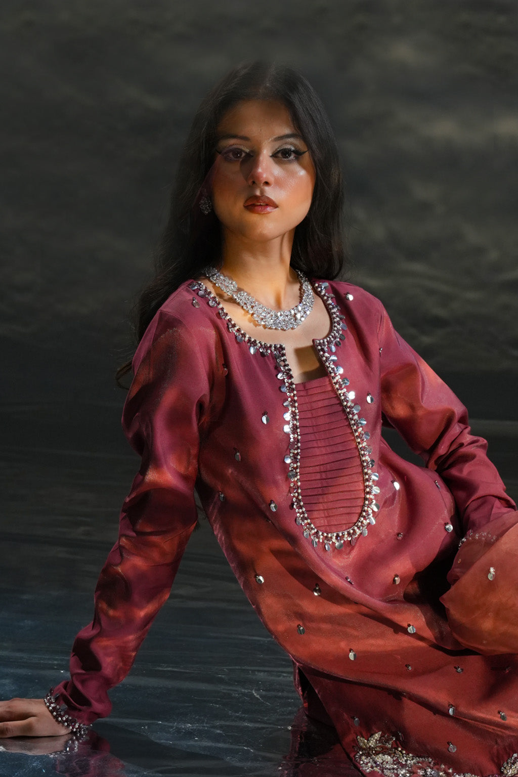 Amave | Oro Luxury Wear | AM-09