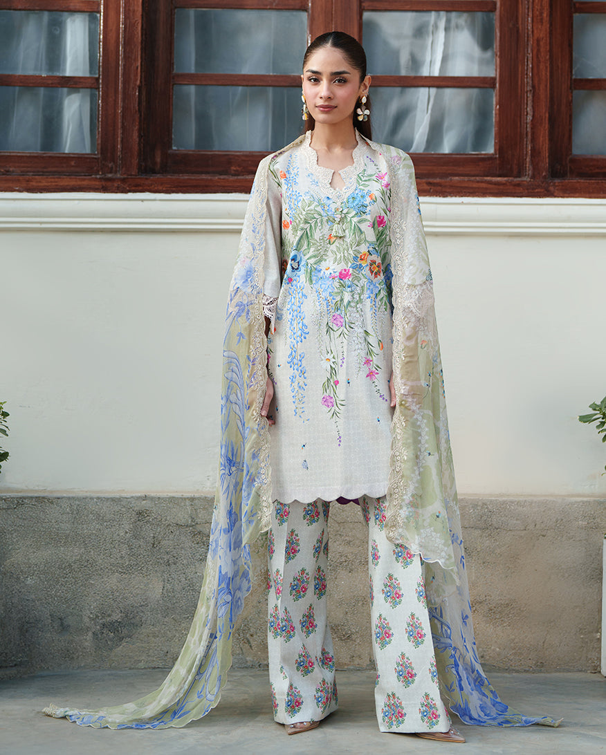 Roheenaz | Whispered Florals | Pale Peony