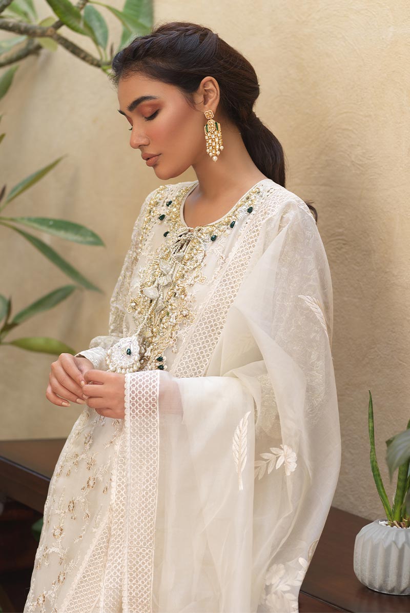 Sana Abbas | Luxury Pret | Parisa