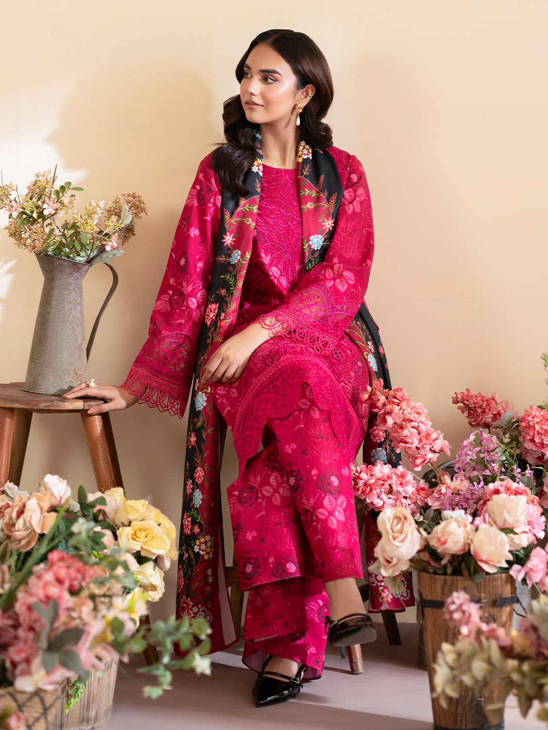 Mahnur | Leila Winter 24 | Petunia