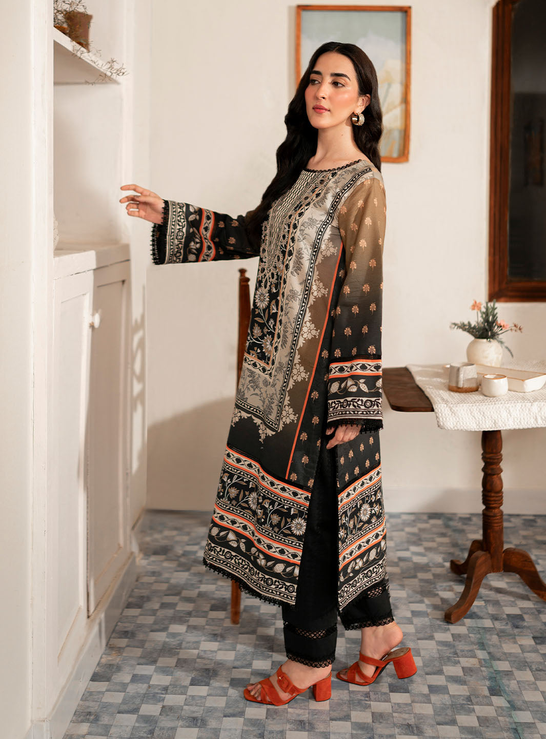Roheenaz | Selene Fall 24 | Jane