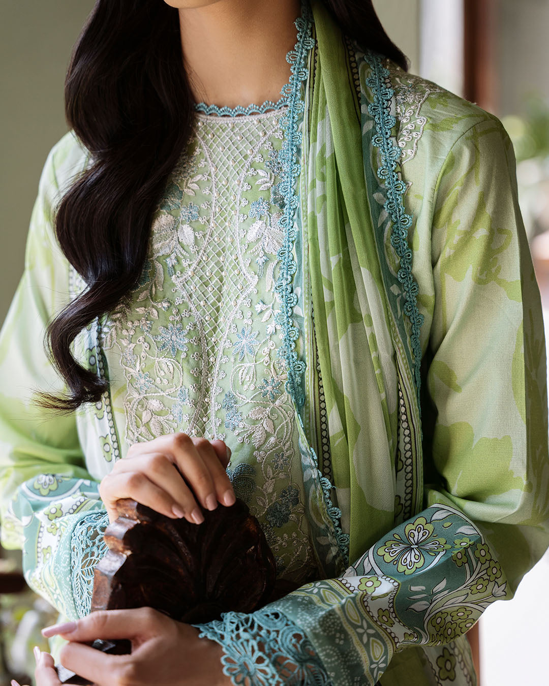 Roheenaz | Flora Printed Lawn | Euphoria