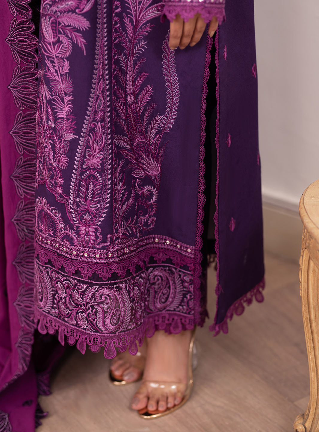 Roheenaz | Meraki Winter Collection | Naomi