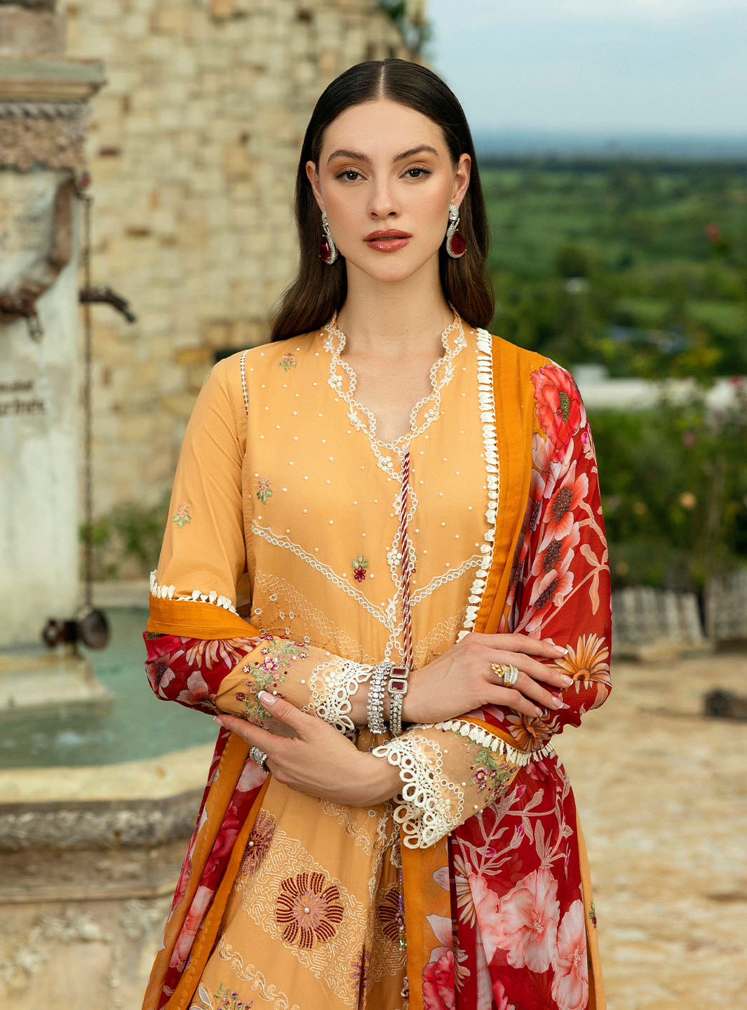 Roheenaz | Flanerie Lawn 25 | Patricia-8A
