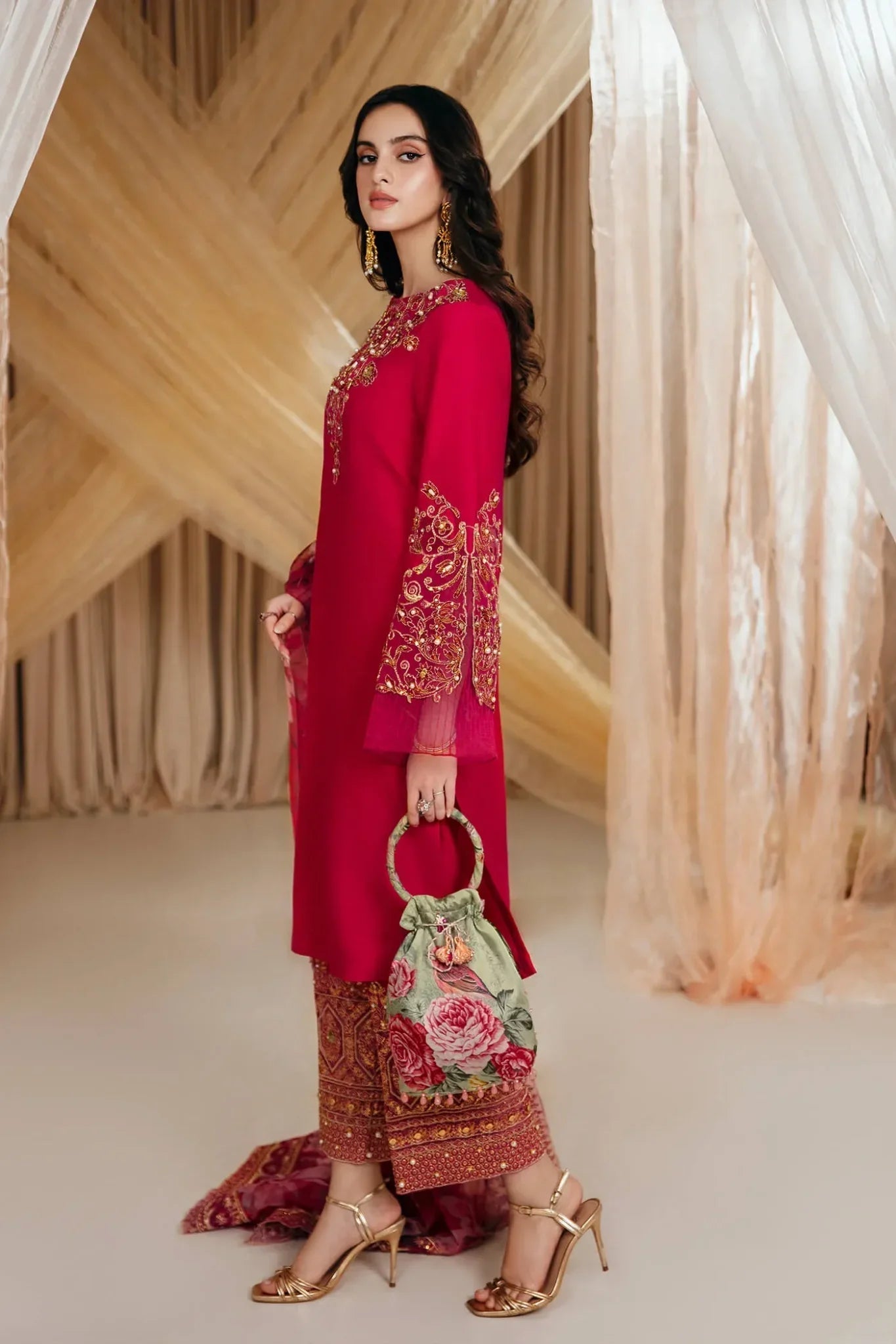 Musferah Saad | Mystere Formals | Radiant Bloom