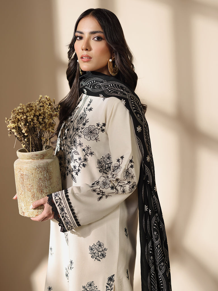Rajbari | Nissa Embroidered Shawl | Embroidered Shawl Series 08