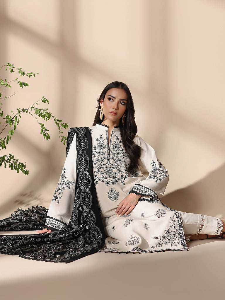 Rajbari | Nissa Embroidered Shawl | Embroidered Shawl Series 08