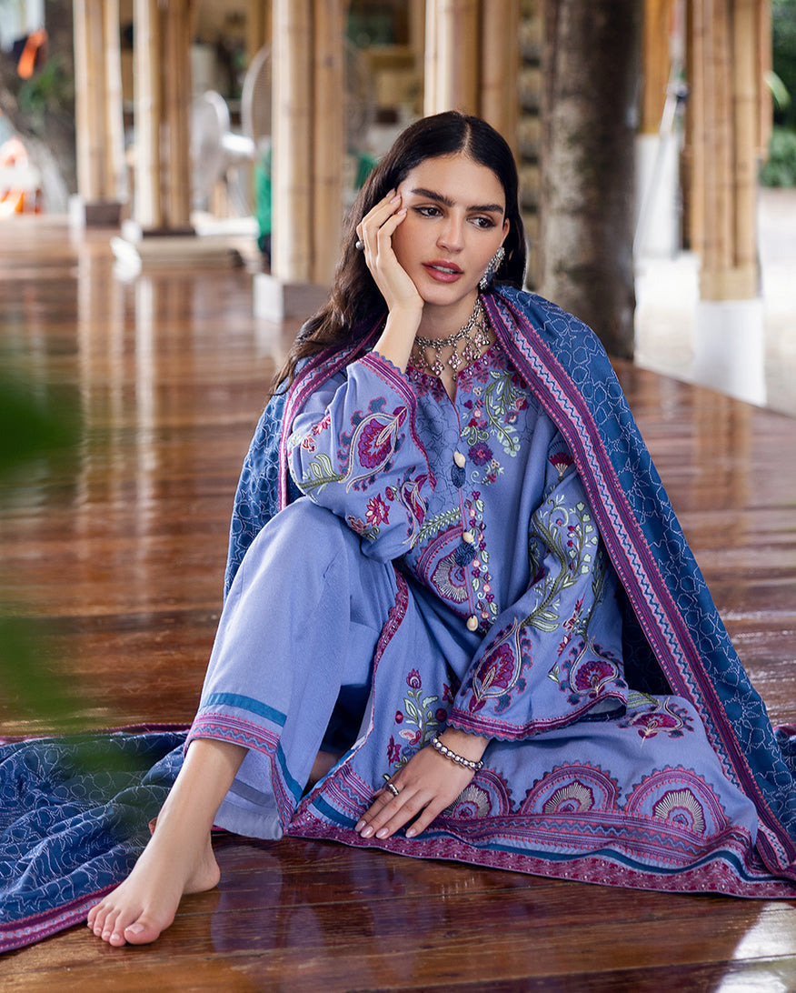 Mushq | Hemline Karandi | River Hush