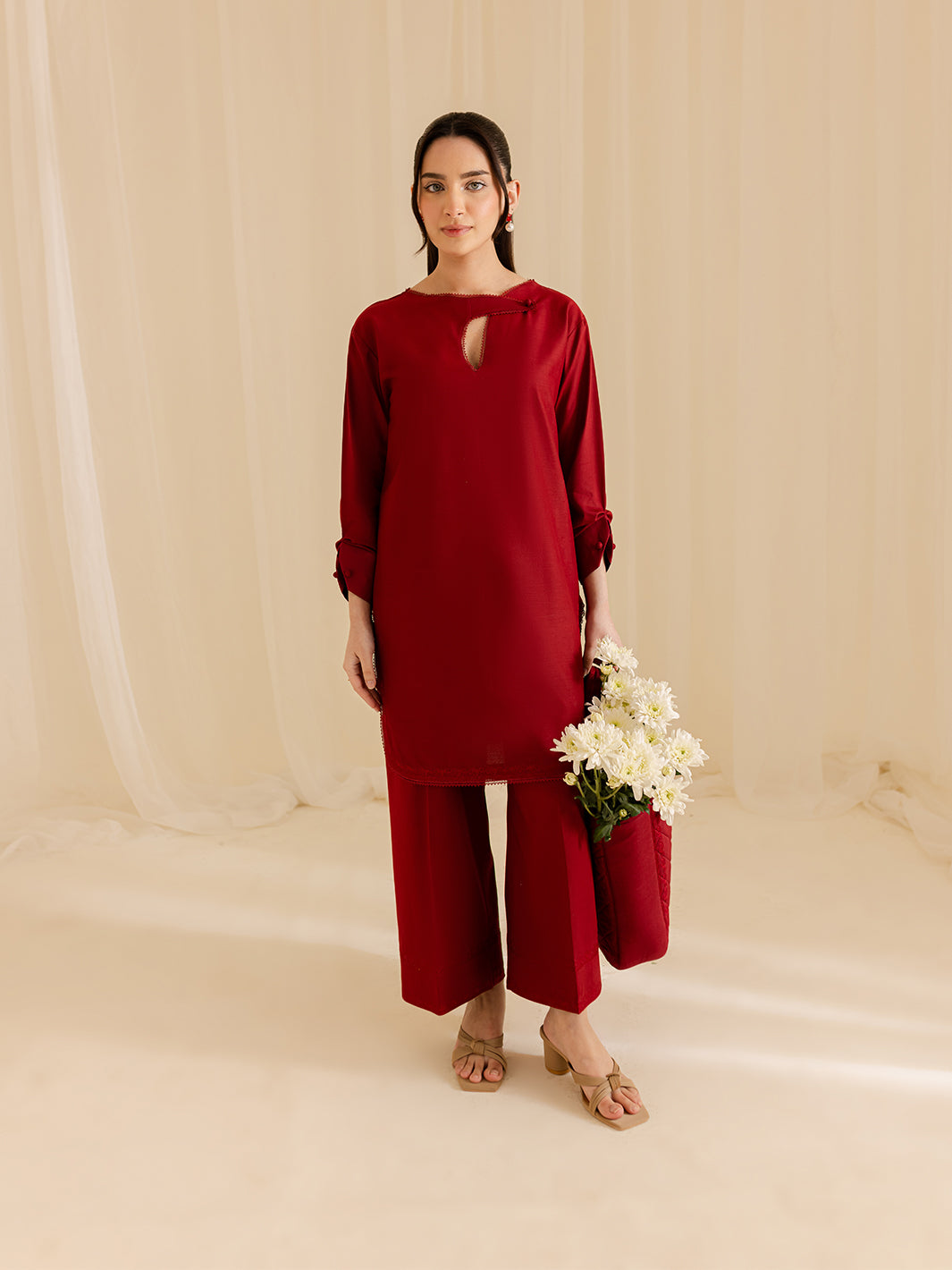 Mahnur | Petal Whispers Lawn Pret | Roselle