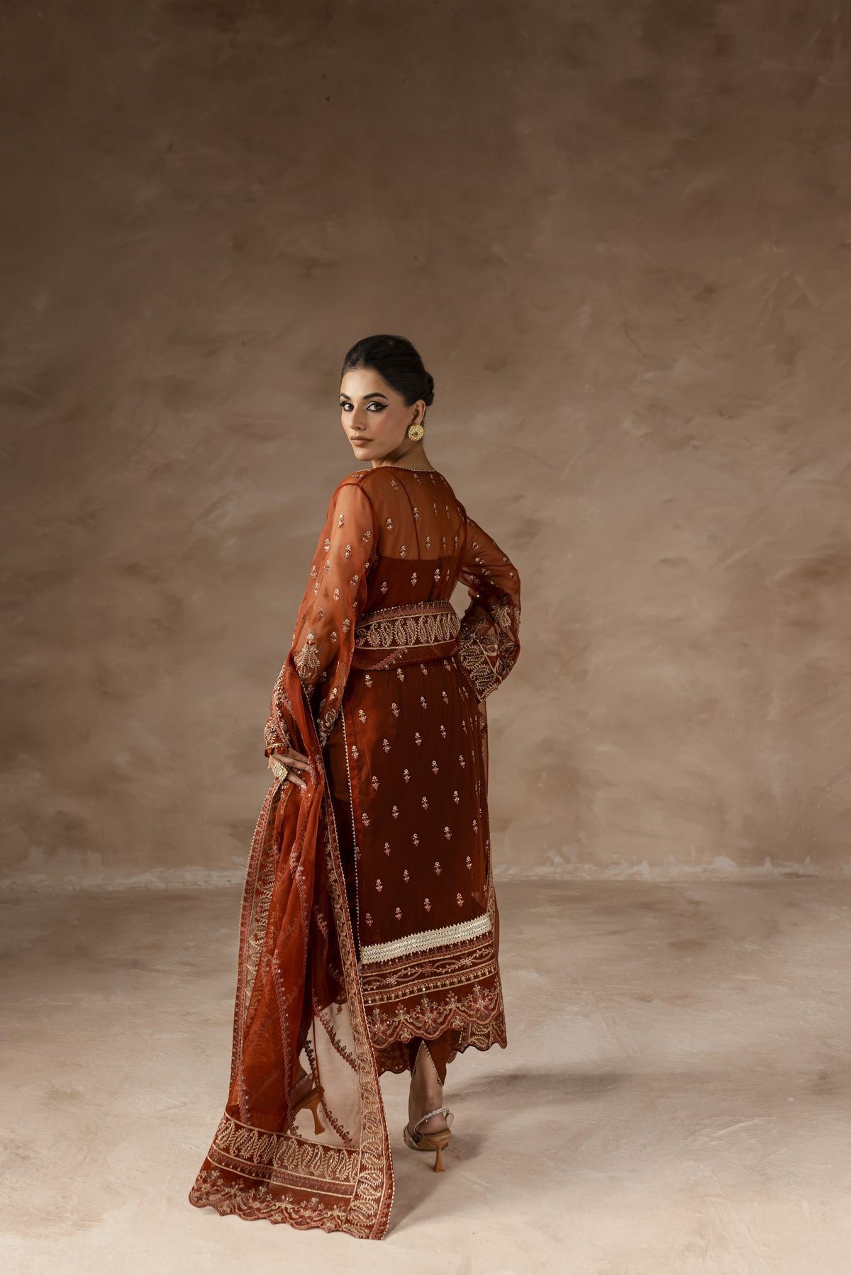 Imran Ramzan | Eblour Wedding Formals | Rouge Envoûtant