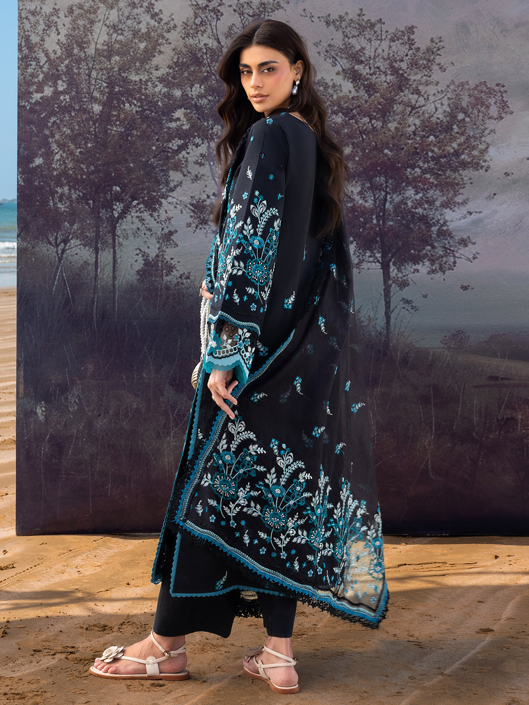 Mahnur | Sirene Luxury Lawn 26 | S-016