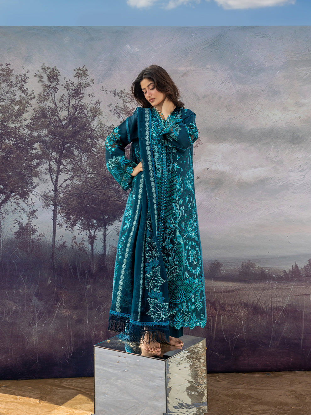 Mahnur | Sirene Luxury Lawn 26 | S-04