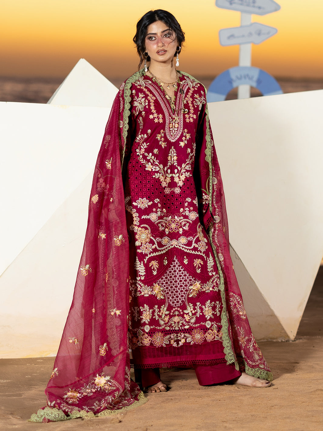 Mahnur | Sirene Luxury Lawn 26 | S-09