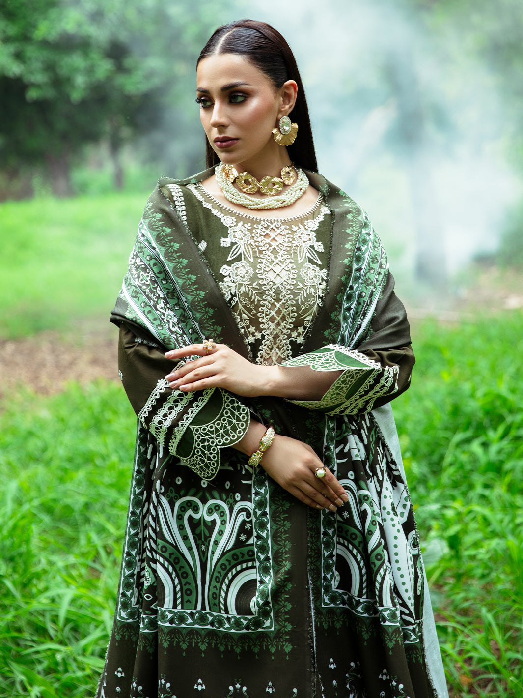 Mahnur | Hazel Winter 24 | SAGE