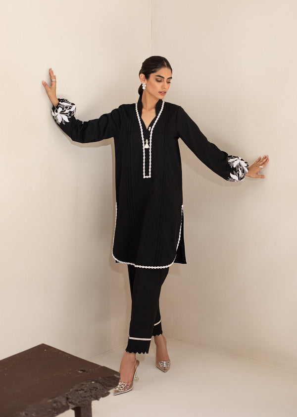 Sana Abbas | La Fiesta | Ezel