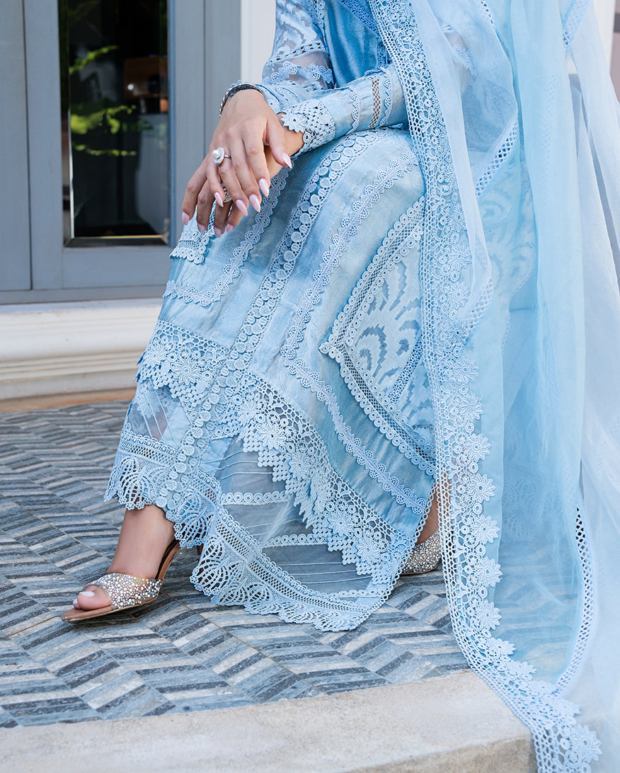 Mushq | Euphoria Pret | Sapphire Gleam