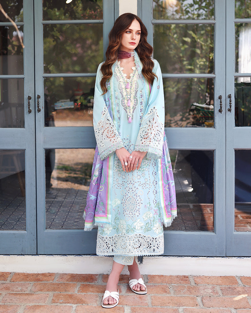Mushq | The Secret Garden Lawn | Secret Blossom