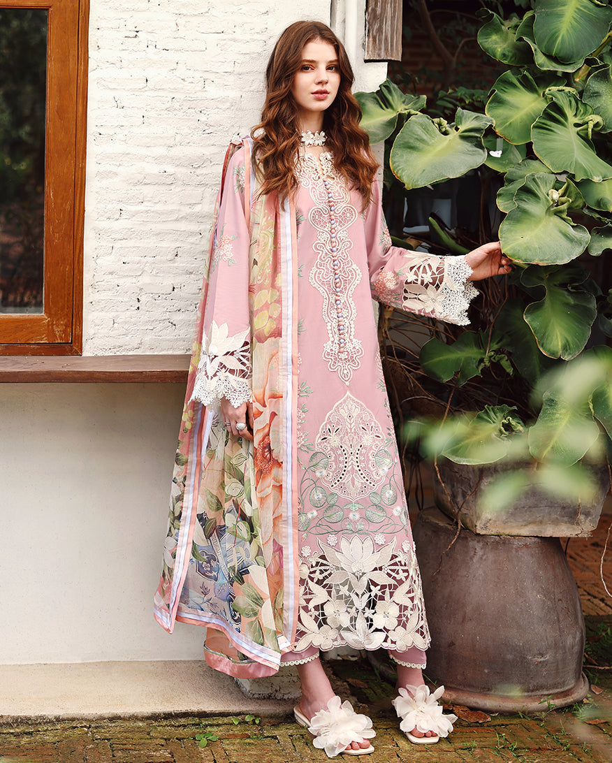 Mushq | The Secret Garden Lawn | Secret Petals