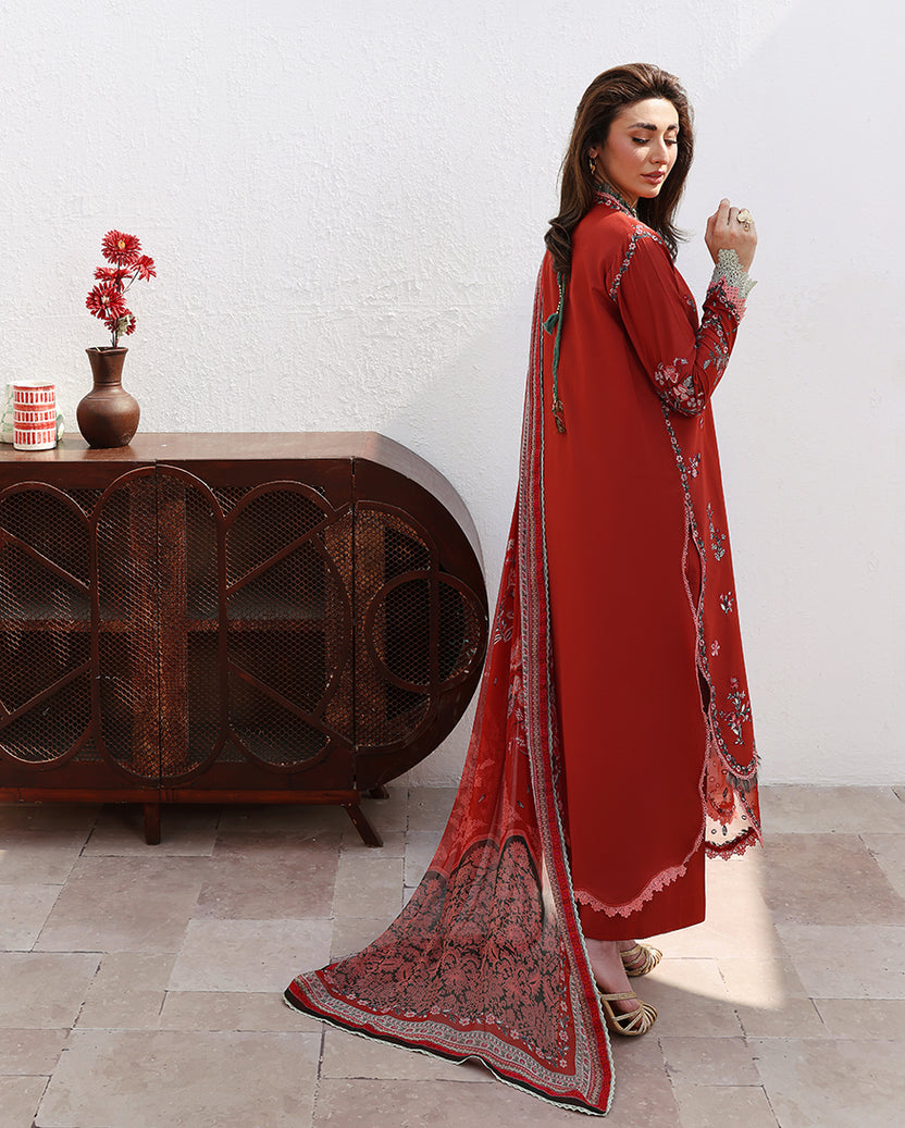 Roheenaz | Floral Reverie Luxury Lawn | Serene Bloom
