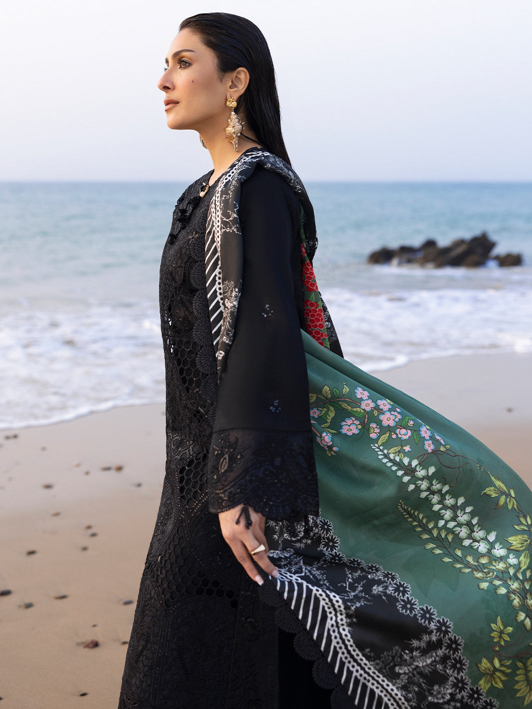 Mahnur | Sirena Luxury Lawn 25 | Sierra