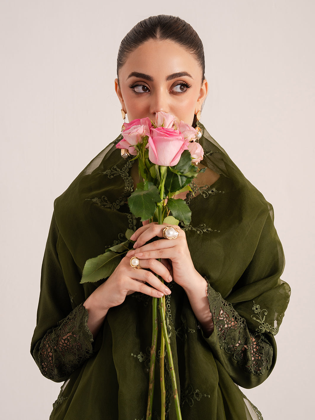 Izel | The Silk Chapter | Silken